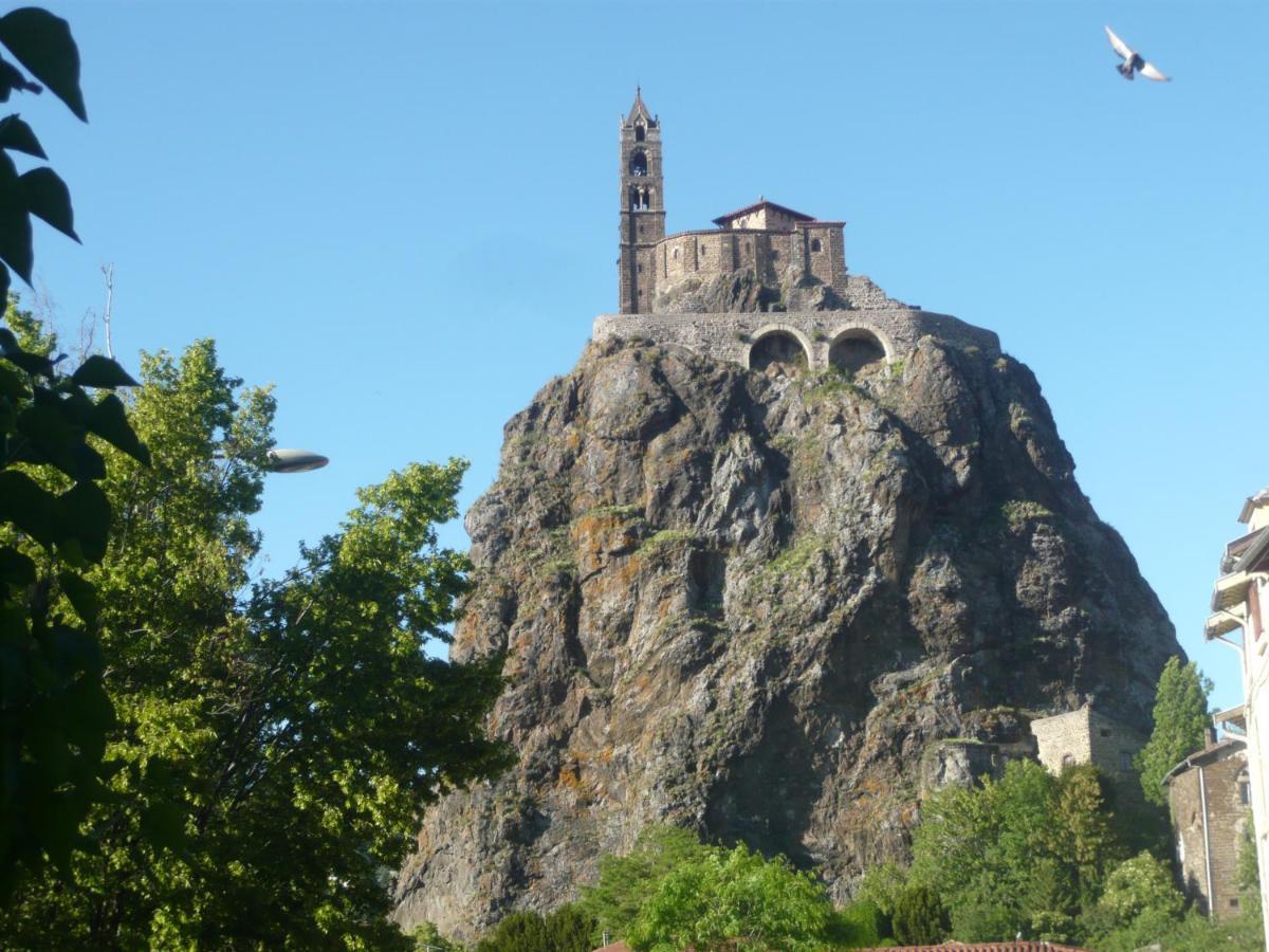 Le Petit St Clair Apartman Le Puy-en-Velay Kültér fotó